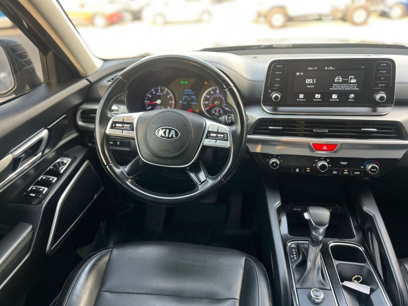 Kia Telluride LX 2020 Kia Telluride 3.8L V6 - Rear Camera & Sensor - Leather Seats With Rims -