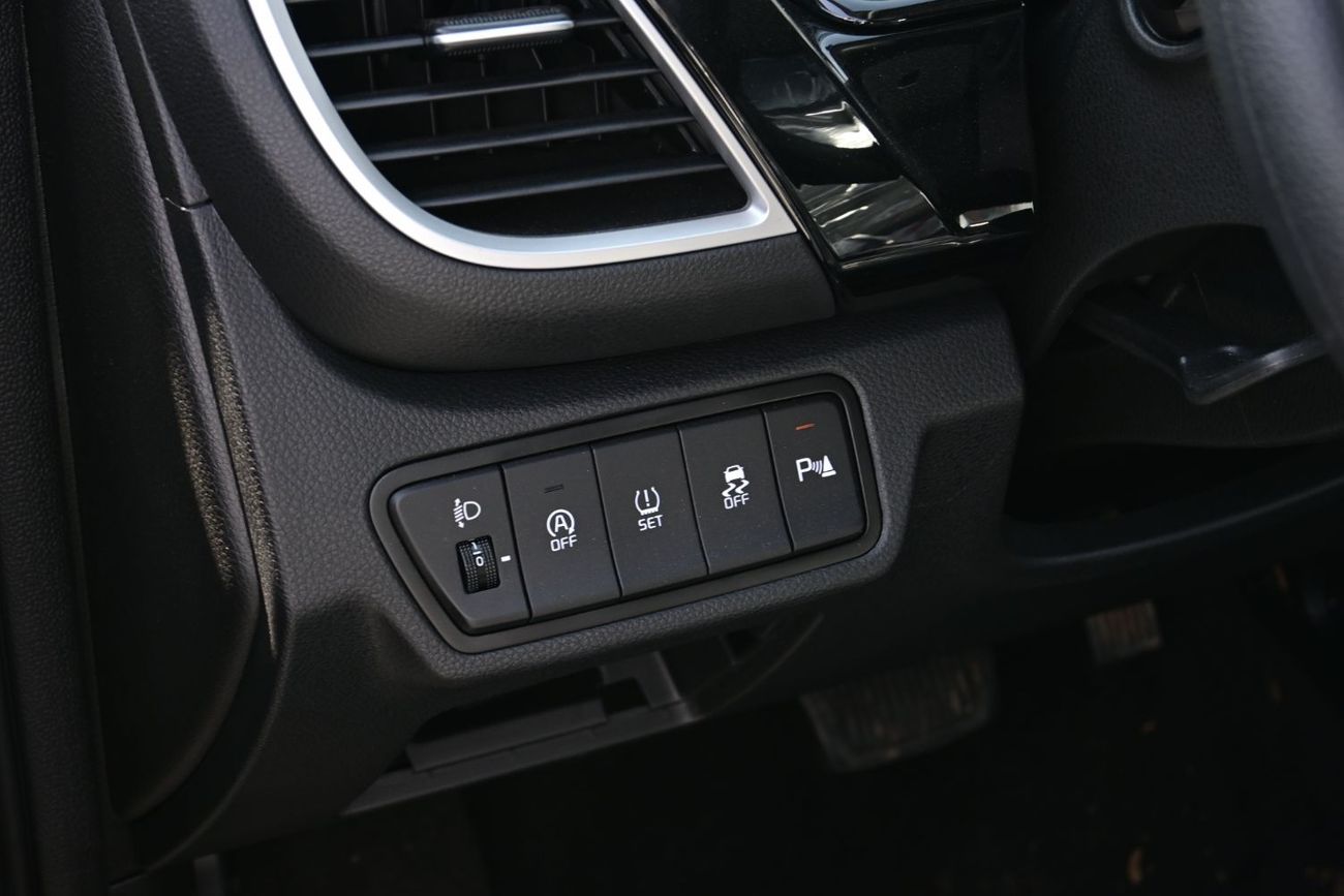 Kia Seltos Kia Seltos 1.5L Petrol, Color White, Model 2025