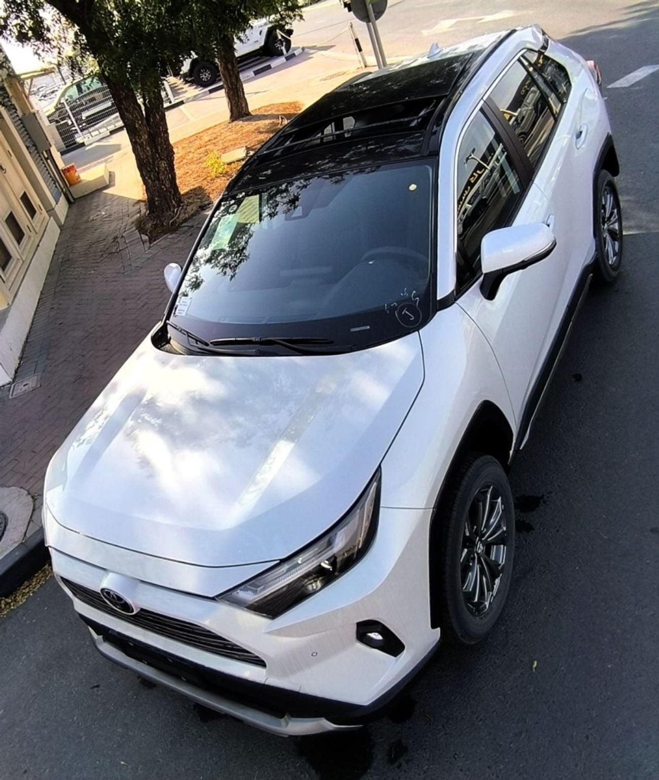 Toyota RAV4 XLE 2.0 FULL OPTION PANORAMA