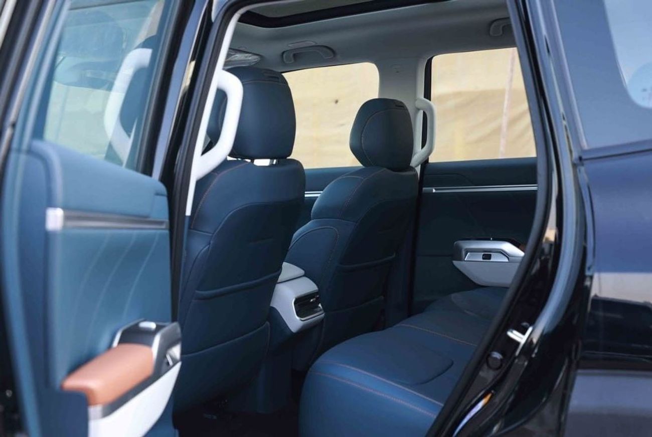 Changan Deepal G318 2024 Changan Deepal G318 Comfort - Plug-in Hybrid - Black inside Blue