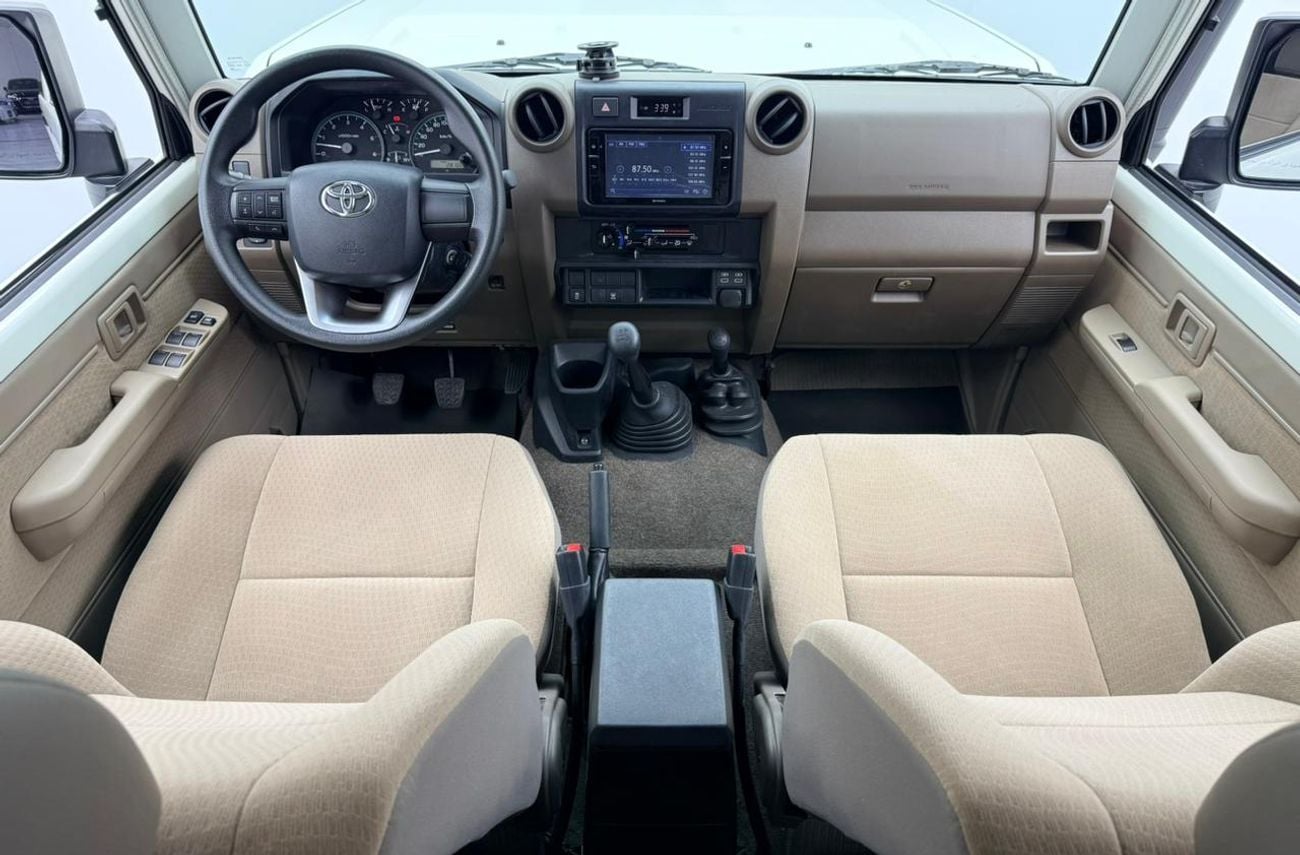 تويوتا لاند كروزر  2024 Toyota Land Cruiser, Warranty, Almost New, GCC