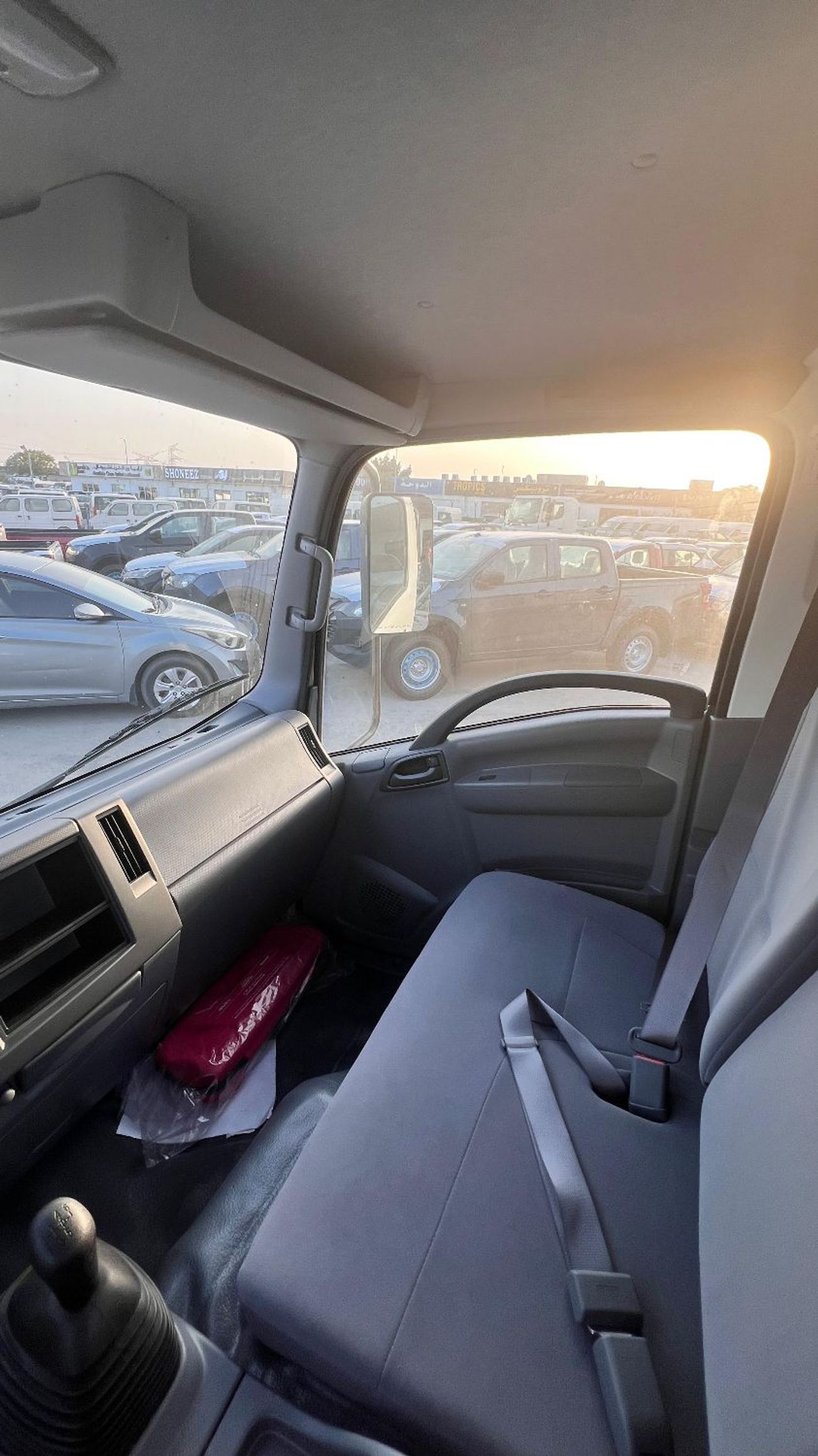 إيسوزو NPR Isuzu NPR85H22L GVW 6.5 Ton, Payload 4 Ton