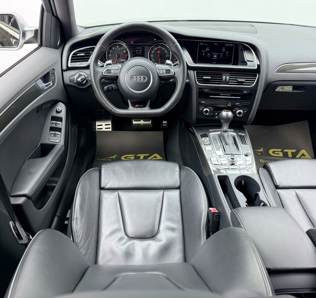 Audi RS4 STANDARD 2014 Audi RS4, Service History, Excellent Condition, Japanese Specs.