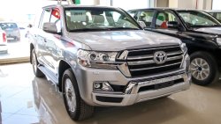 Toyota Land Cruiser GXR V8