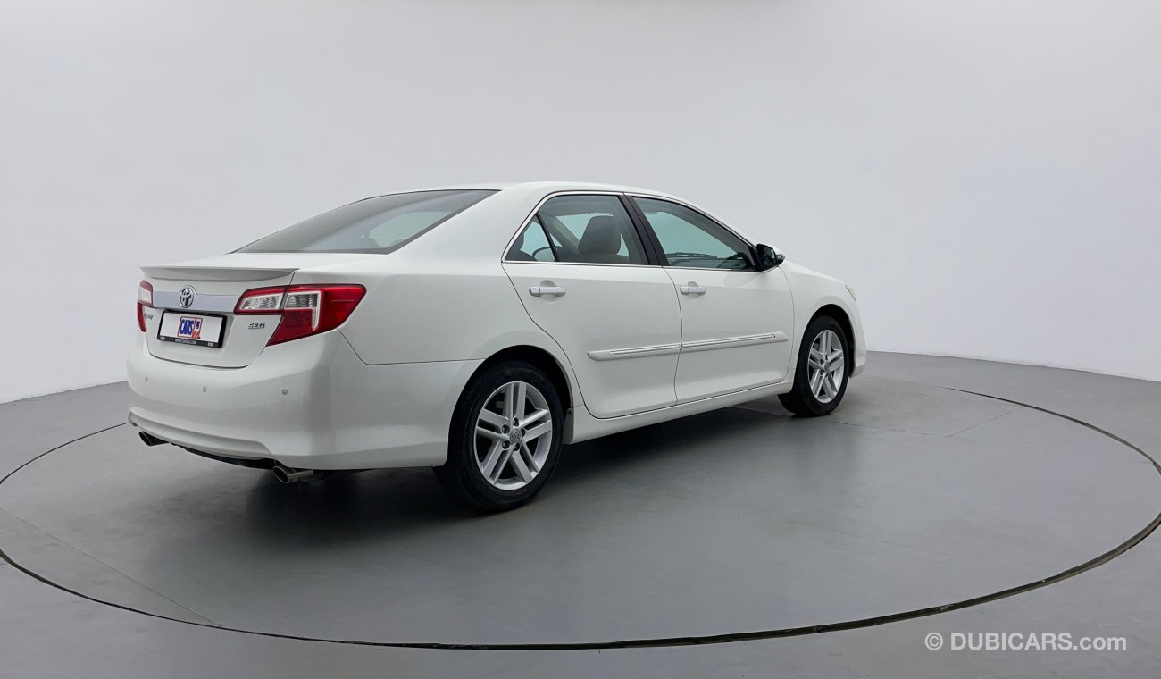 Toyota Camry SE 2500