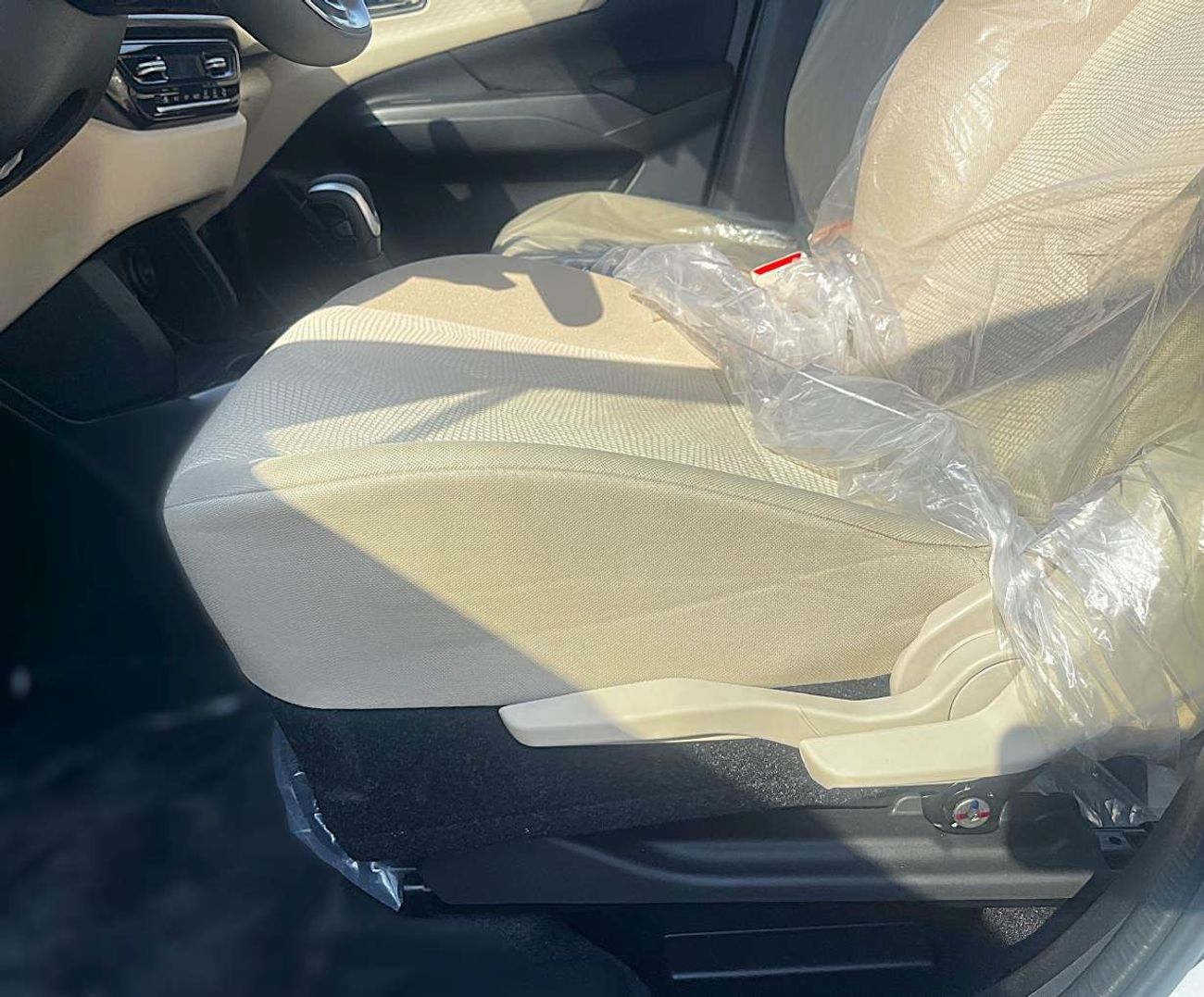 سوزوكي دزاير SUZUKI DZIRE CVTGLX HYB