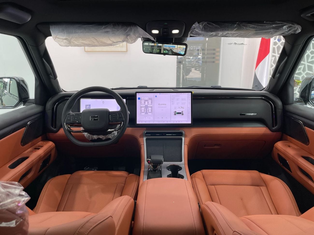 ROX 01 STD 7 SEATER