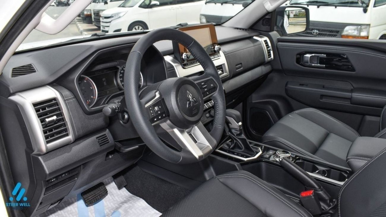 Mitsubishi L200 Triton Sportero / FIRST SHOWROOM TO HAVE THE NEW SHAPE 2024 / AT 4x4 DSL - for Export Only