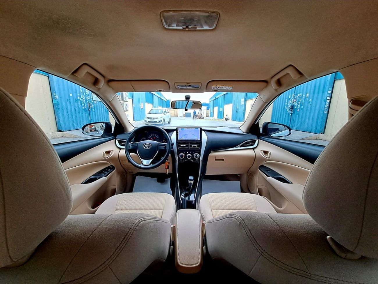 تويوتا يارس SE 1.5L Sedan