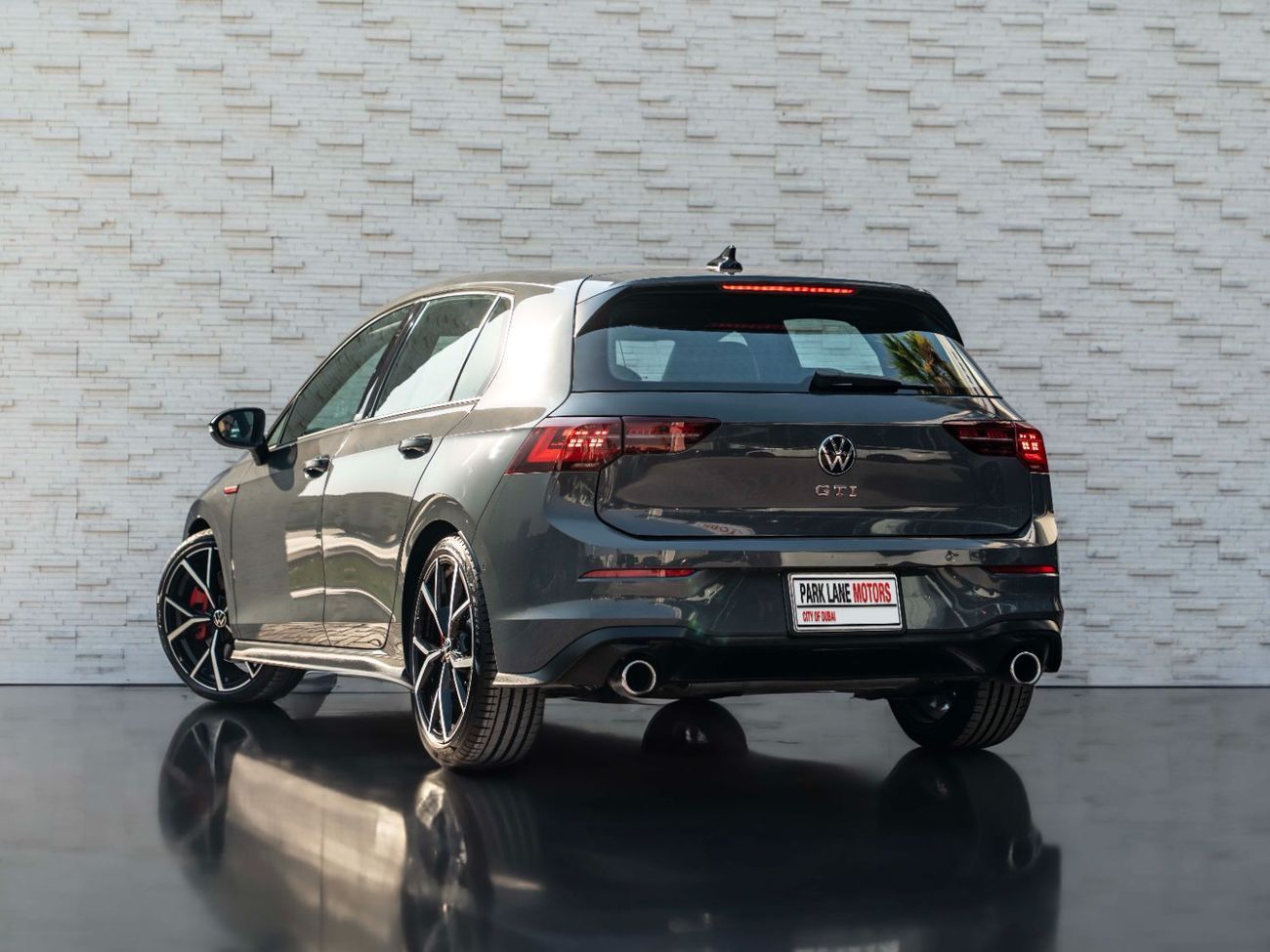 فولكس واجن جولف GTI 