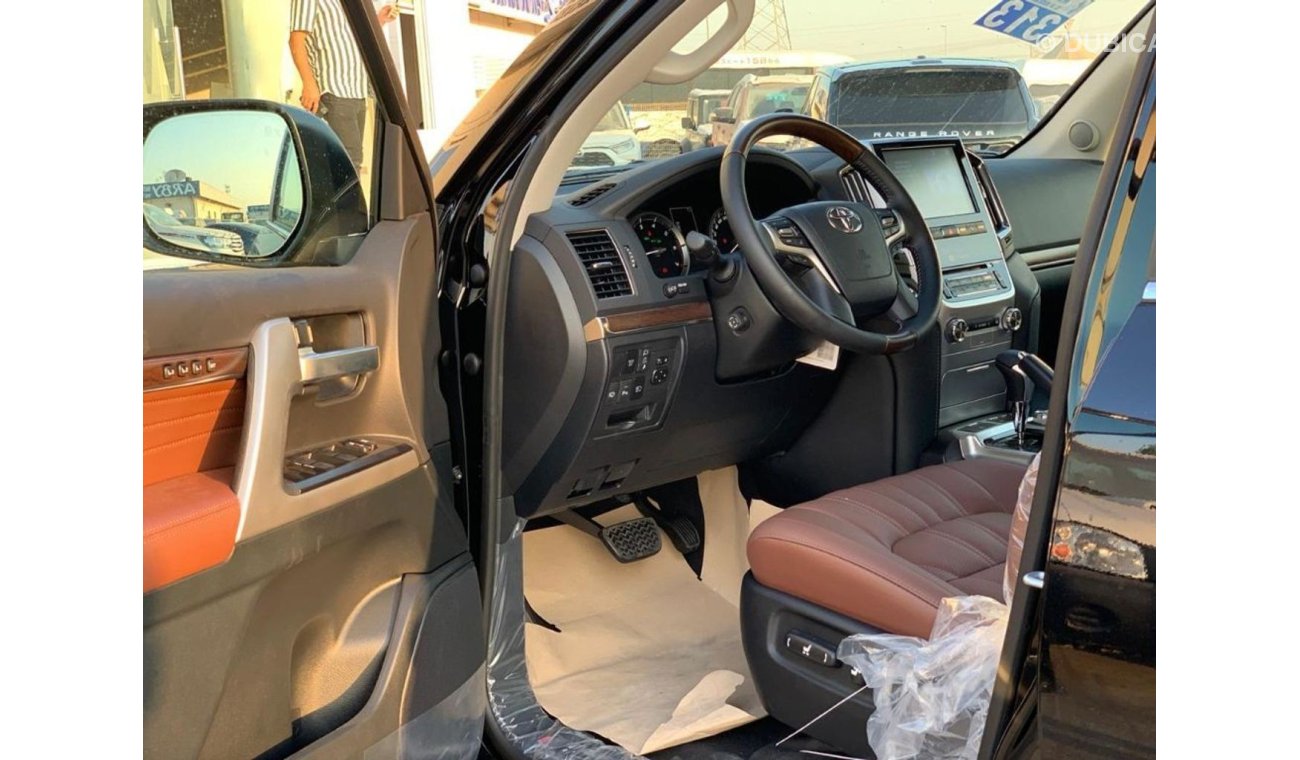 تويوتا لاند كروزر TOYOTA LAND CRUSIER VXS FULL OPTION 2021 WITHE RADAR DAIMOND SEAT PRICE FOR EXPORT