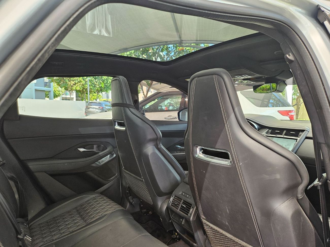 Jaguar E Pace R-Dynamic  P200 2.0L