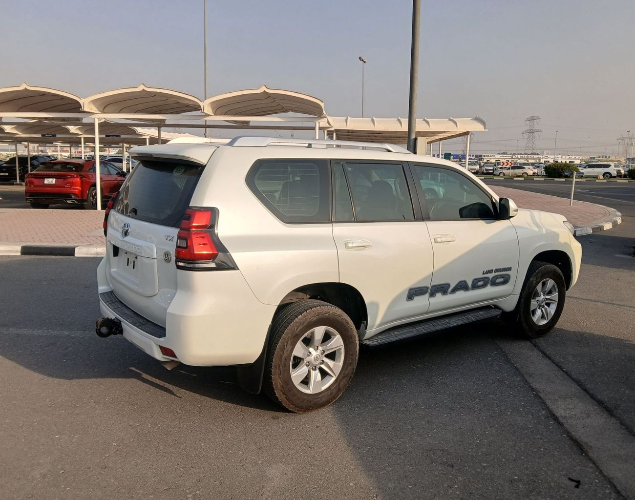 Toyota Prado Toyota prado 2021Model 2.7 v4 petrol Engine Colour White Transmission Automatic Interior.Begie 7seat