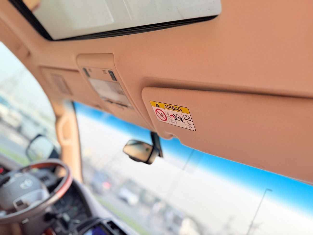 Toyota Land Cruiser Toyota landcuriser 2015 V6 GXR+ 4.0L full option original condition