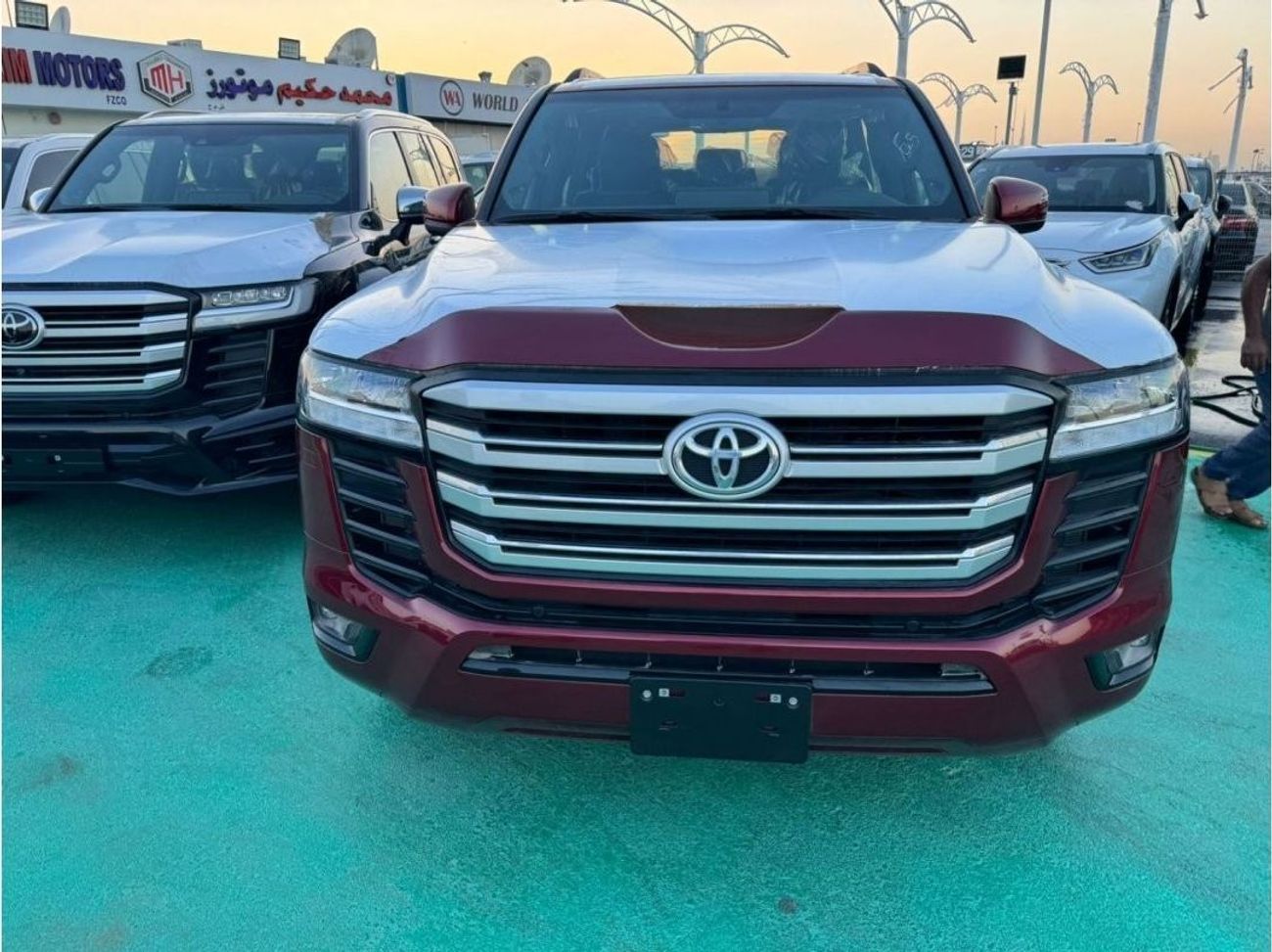 تويوتا لاند كروزر New 2023 Toyota Land cruiser 3500cc GXR Twin Turbo Petrol Automatic Zero KM