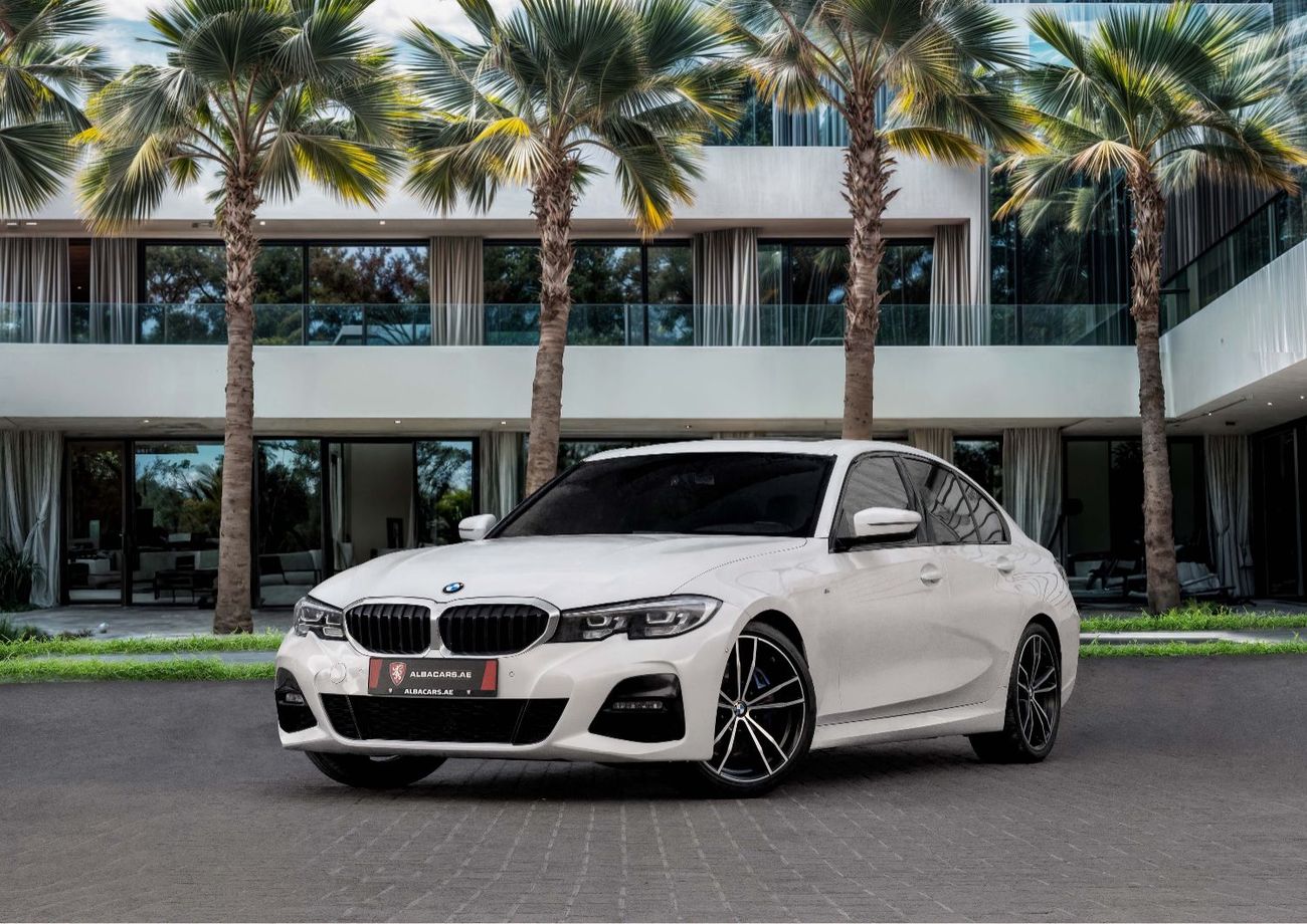 بي أم دبليو 330i 2,742 P.M  | 3-Series 330 M-Kit | 0% Downpayment | Excellent Condition!