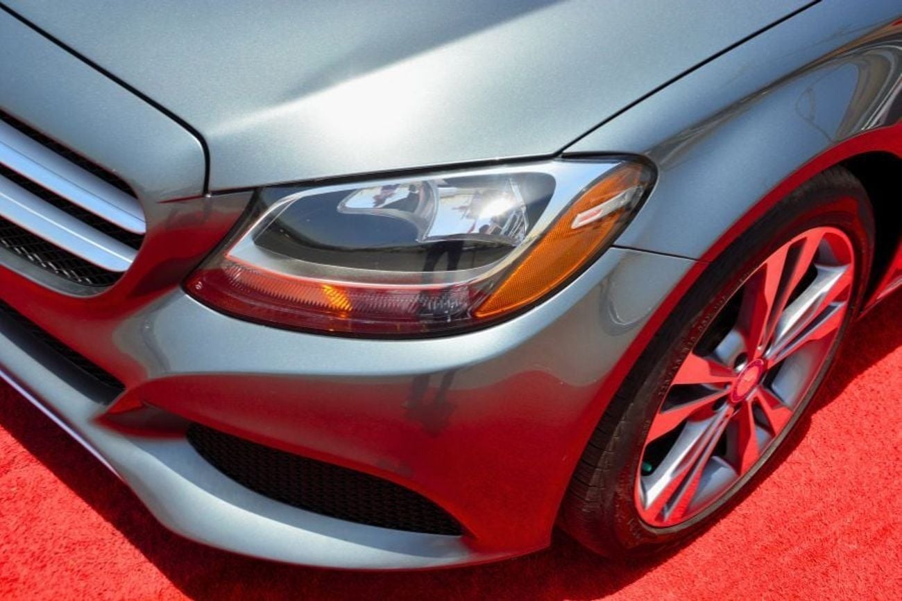 Mercedes Benz C300 STANDARD