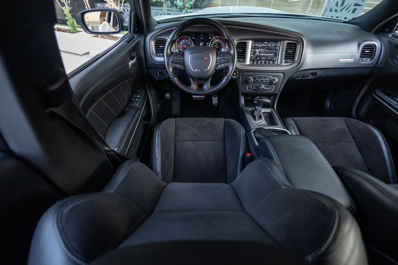 دودج تشارجر R/T دودج تشارجر R/T 5.7 V8 HEMI موديل 2023 في دول مجلس التعاون الخليجي | ضمان الوكالة