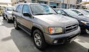 Nissan Pathfinder SE