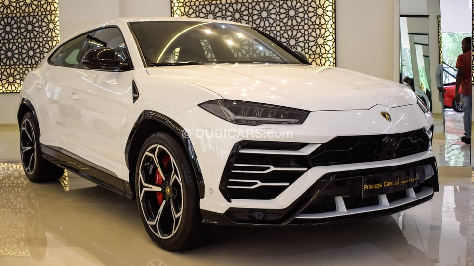 Urus for sale. White, 2019