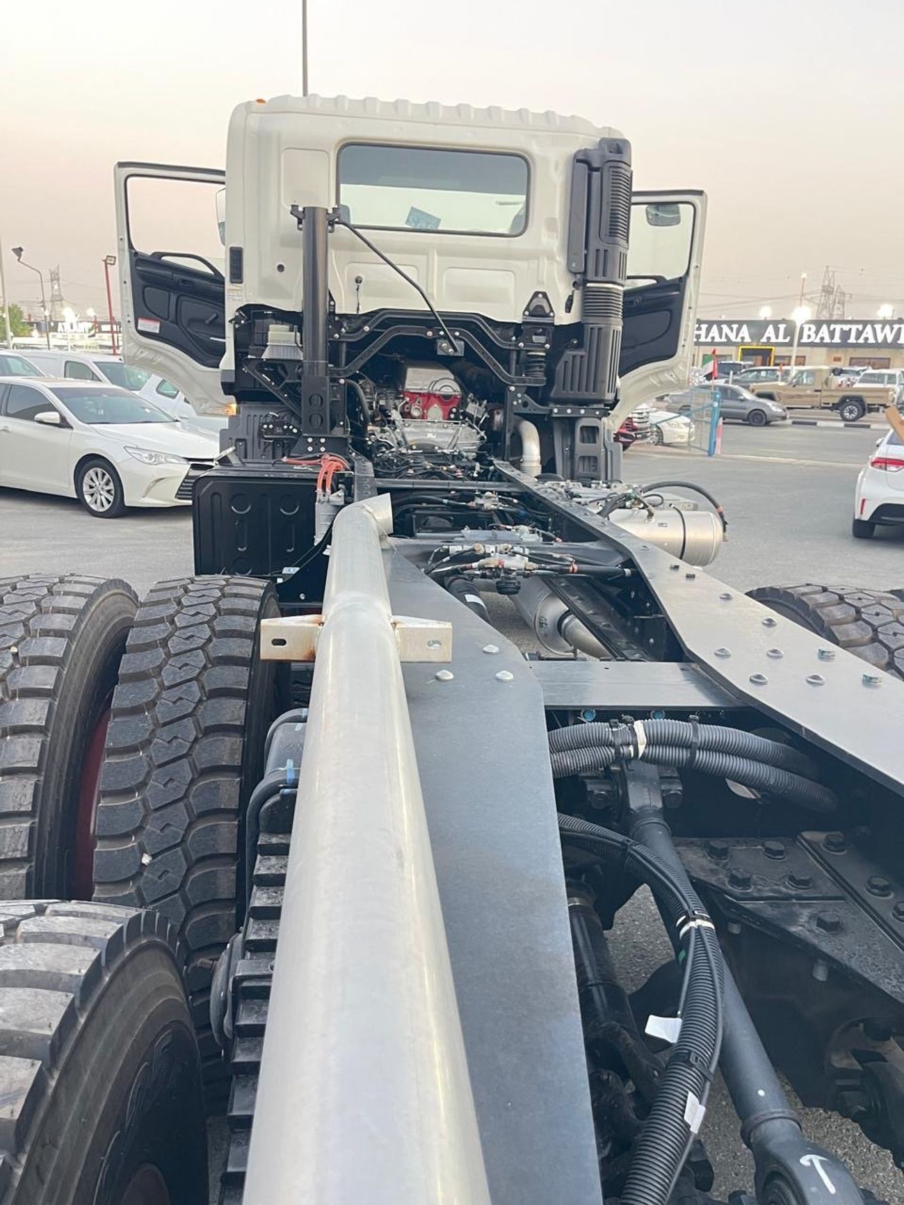 هينو 700 
