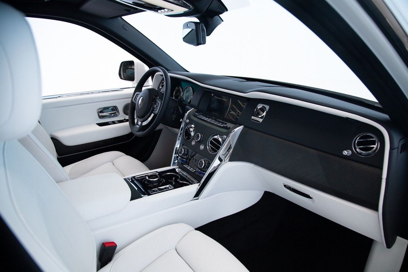 Rolls Royce Cullinan STD