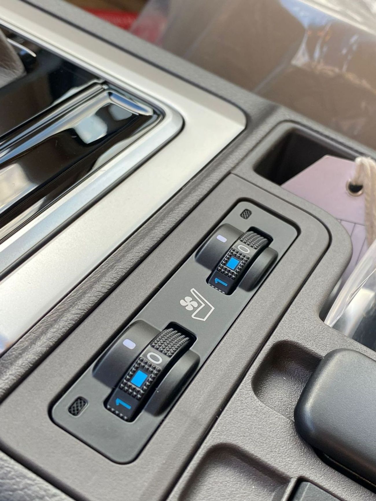 تويوتا برادو TOYOTA PRADO VX-R 4.0L PETROL | GCC | 2023 | O KM | 02 YEARS WARRANTY |