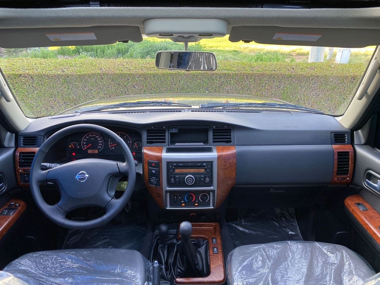 نيسان باترول سفاري نيسان باترول سفارى 2023 جير عادى باب واحد فل ابشن صبغ وكاله تشييكات وكاله تحت الضمان بحاله ممتازه