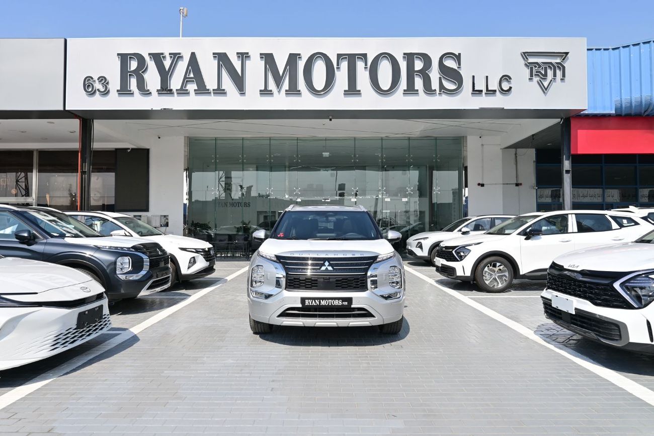 ميتسوبيشي آوتلاندر Mitsubishi Outlander P-Line 2.5L Petrol 4WD, Model 2025, Color Silver