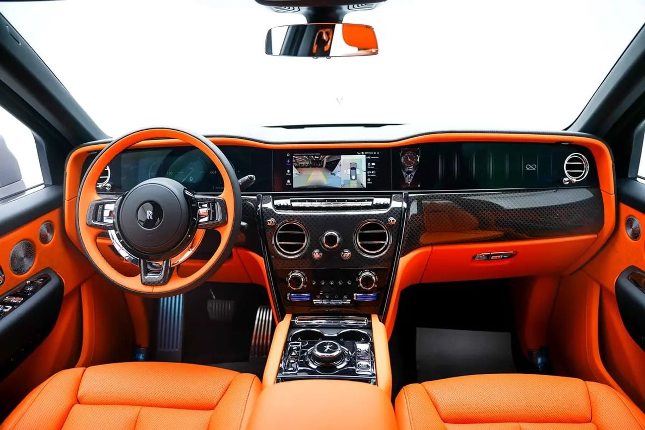 Rolls-Royce Cullinan BLACK BADGE WITH WARRANTY AND SERVICE CONTRACT