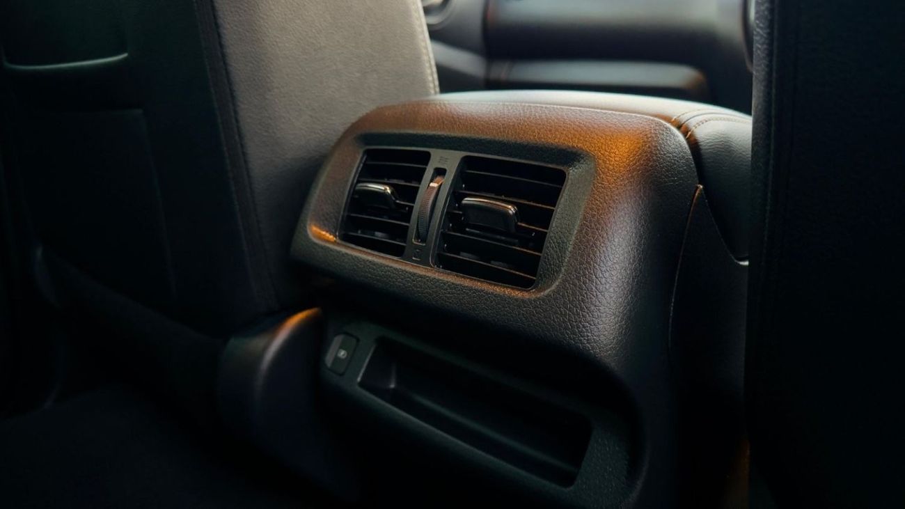 Nissan Navara DOUBLE CABIN | PREMIUM SPORTS ROLL BAR | 2.3L DIESEL ENGINE | RHD