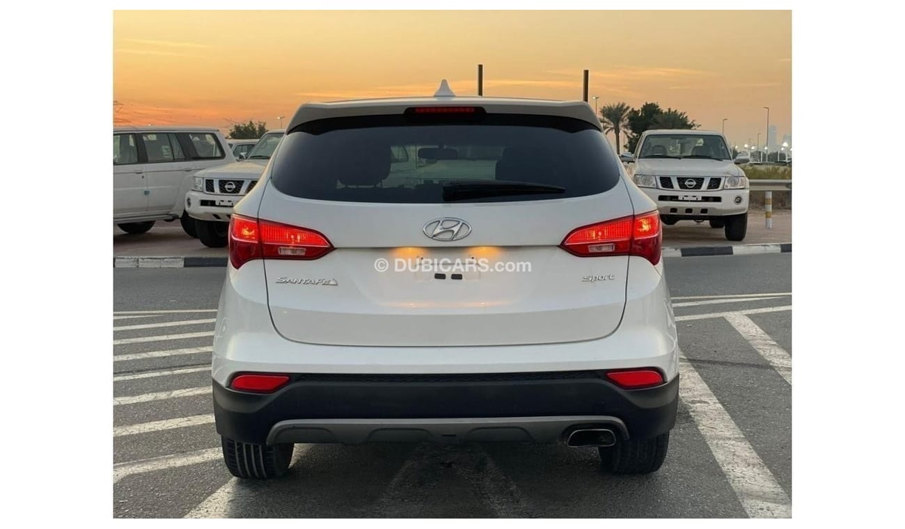 هيونداي سانتا في *Clean Title 2016 Hyundai Santa Fe Sports 2.4L V4 - - UAE PASS