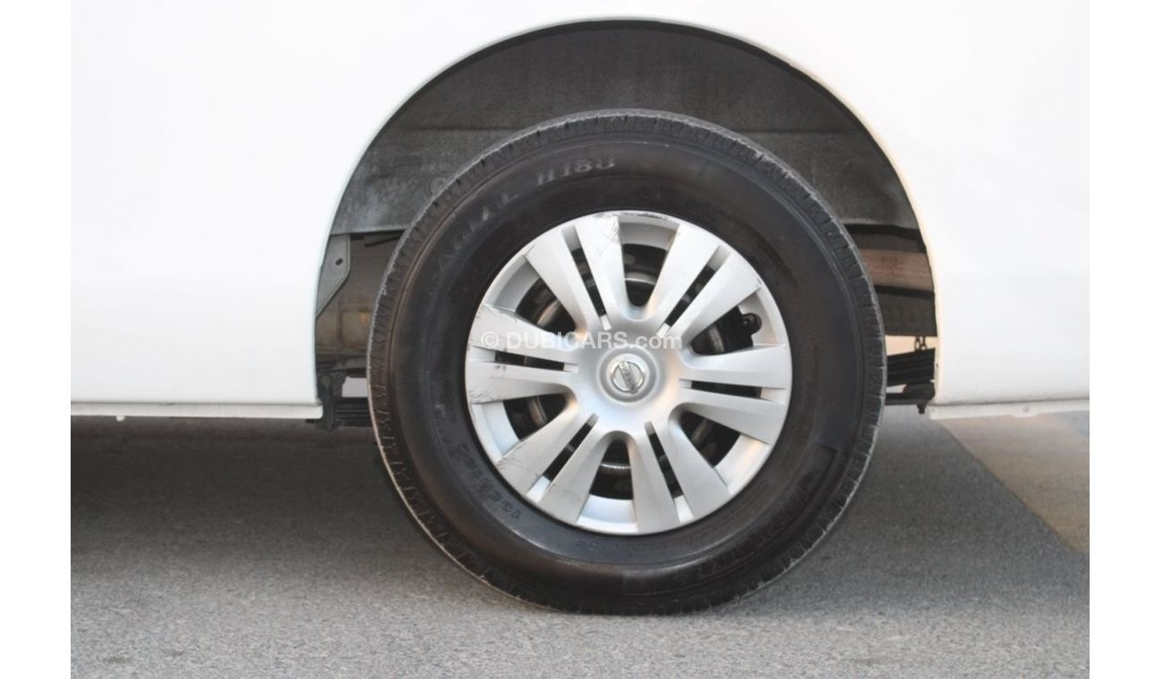 Nissan Urvan Nissan urvan 2020 GCC High Roof in excellent condition without accidents