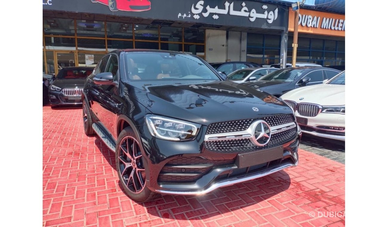 مرسيدس بنز GLC 200 4MATIC under warranty 2022 GCC