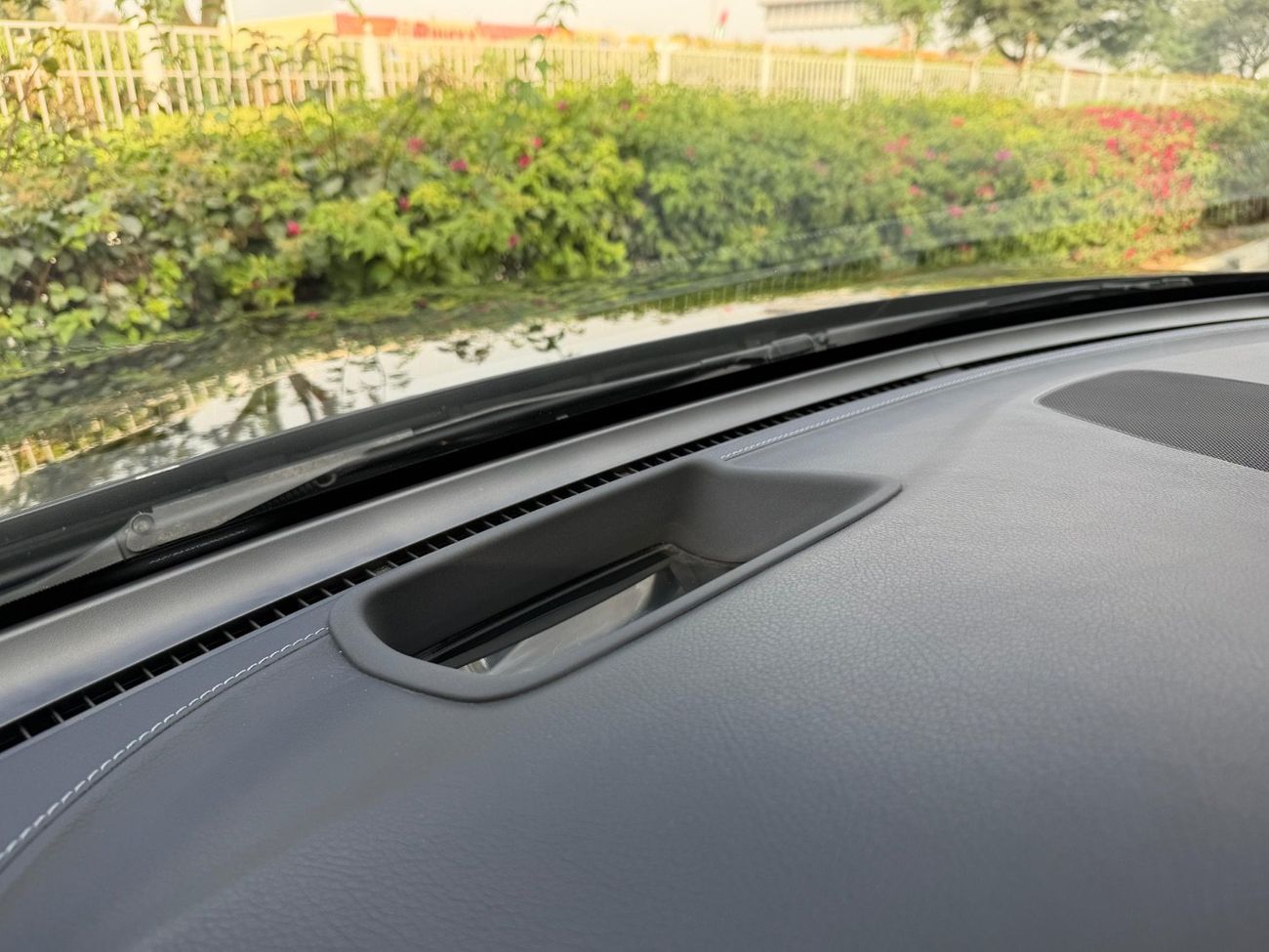 مرسيدس بنز GLC 250 4MATIC 2.0L