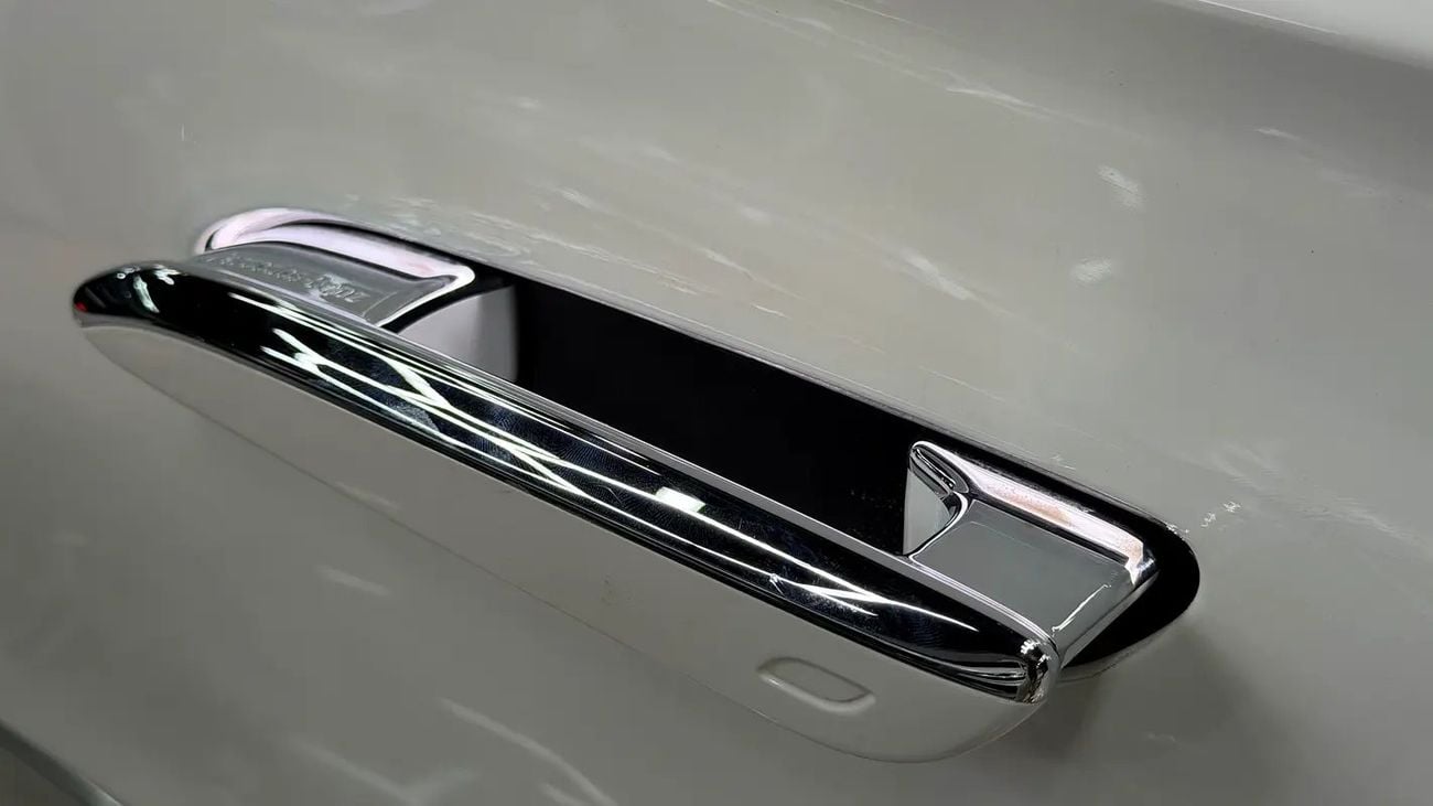 Mercedes Benz E350 4MATIC (NON GCC)