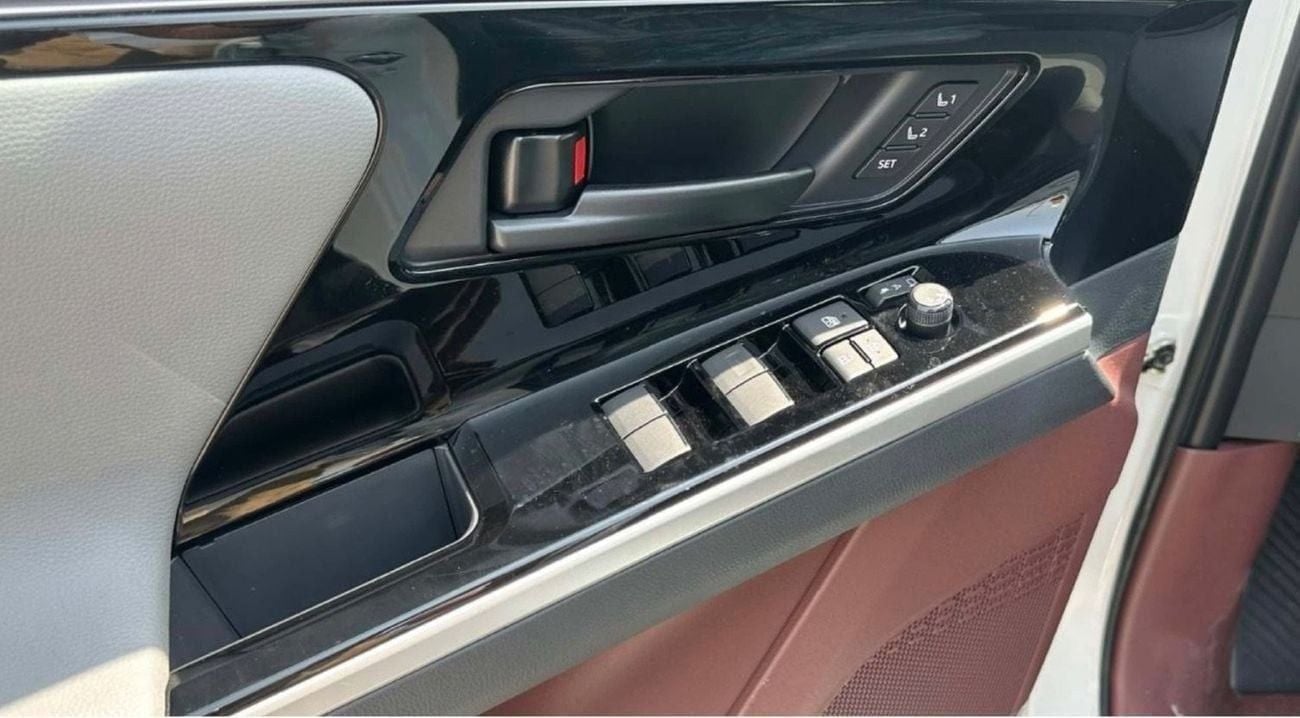 تويوتا bZ4X TOYOTA BZ4X FULL EV LONG RANGE 615km FULL OPTION 2WD WITH AUTO PARK