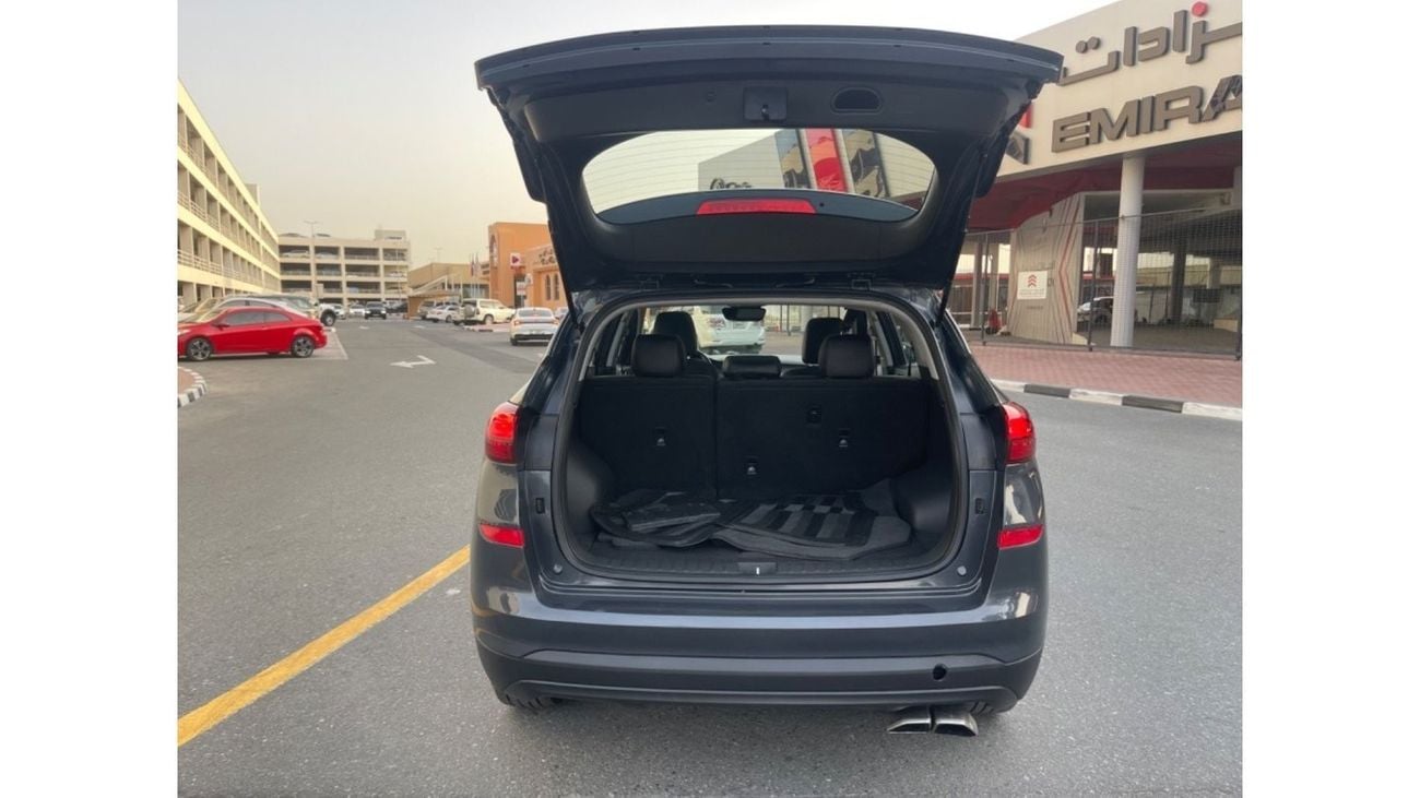 Hyundai Tucson Full Option Full panorama 2.4 push start