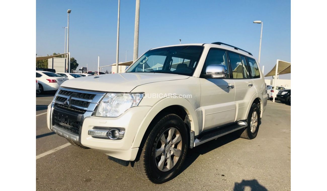 ميتسوبيشي باجيرو سياره نظيفه جدا بحالة الوكاله