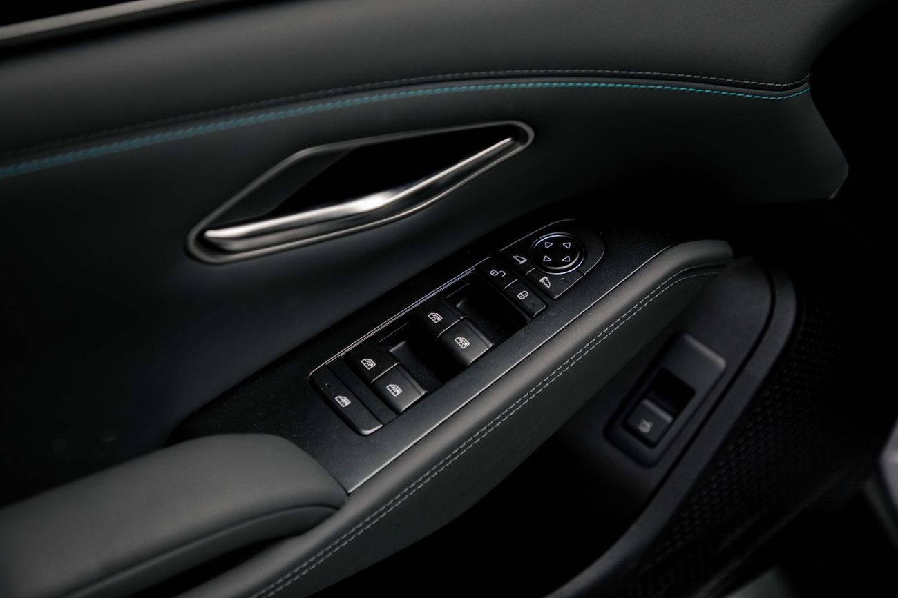 BYD Qin L DM-i ID Superior 1.5L - Grey Inside Grey | Export Only