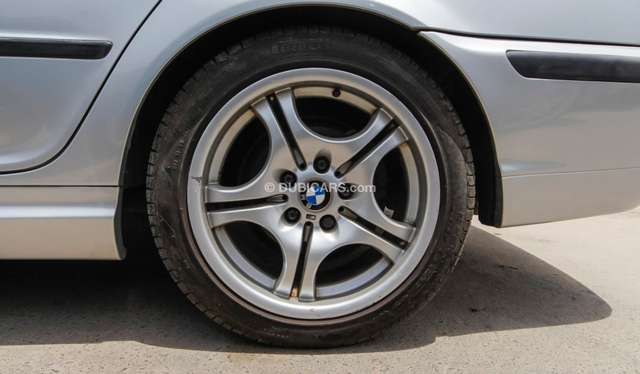 BMW 320i i (M-SPORT)