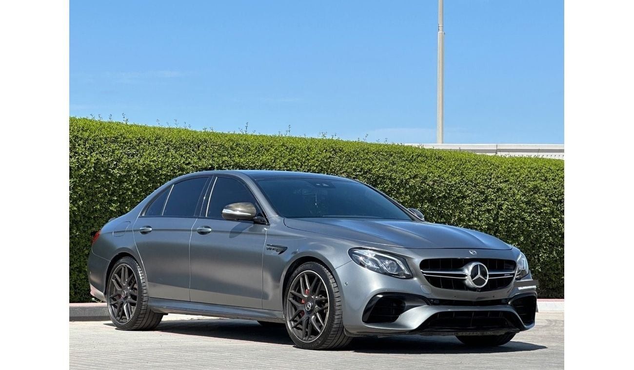 Mercedes-Benz E 63 AMG