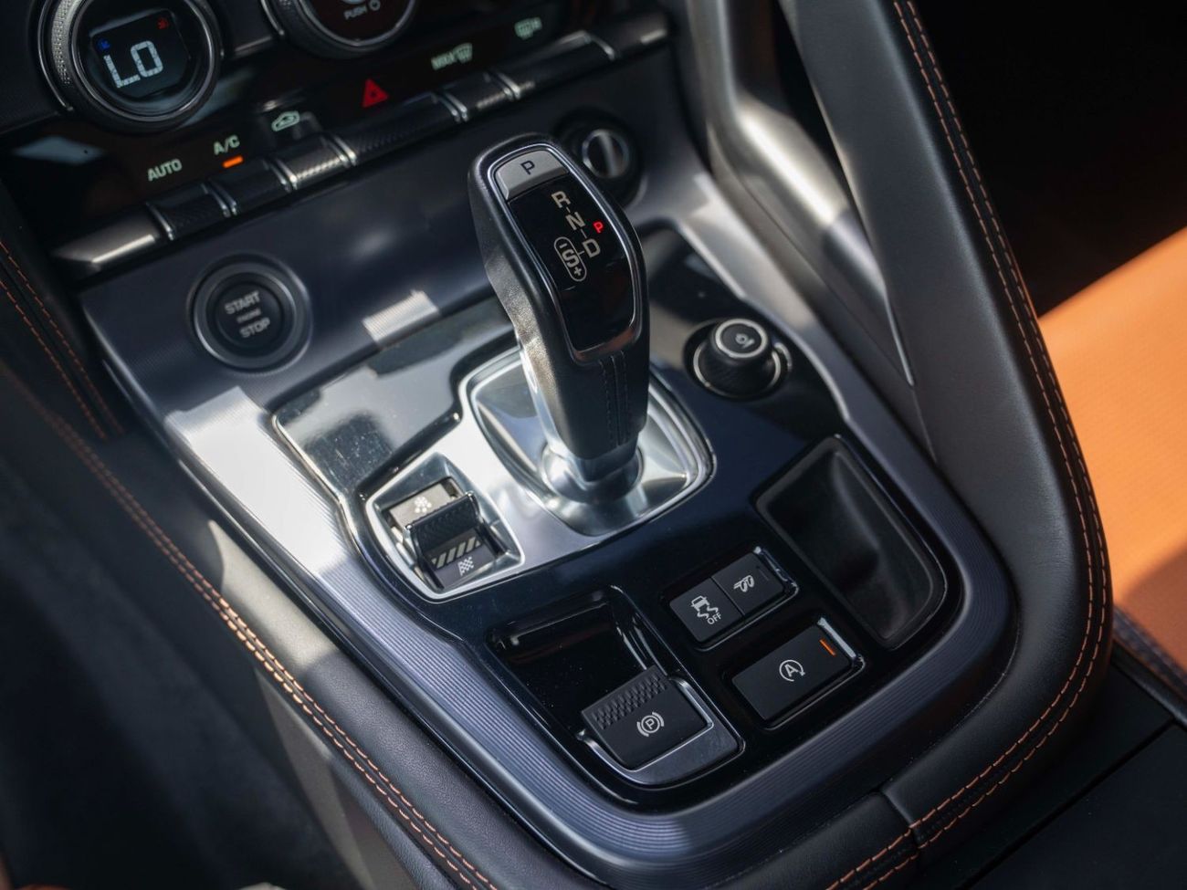 Jaguar F Type AED 3,538 PM • F-TYPE R 5.0 LITRE SUPERCHARGED V8 AWD • FULL JAGUAR SERVICE HISTORY