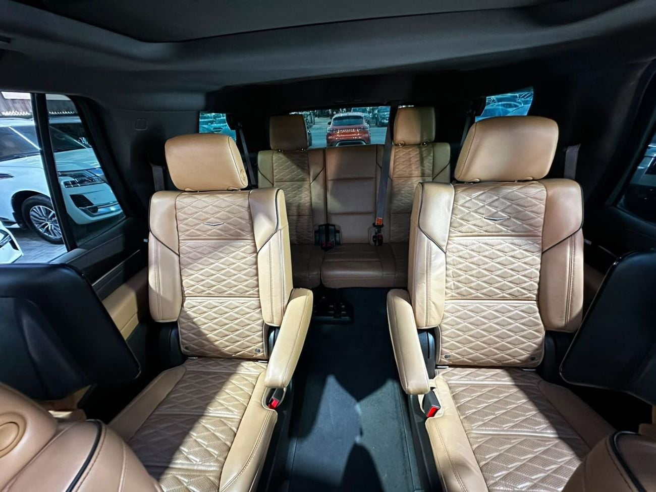 كاديلاك إسكالاد PREMIUM LUXURY