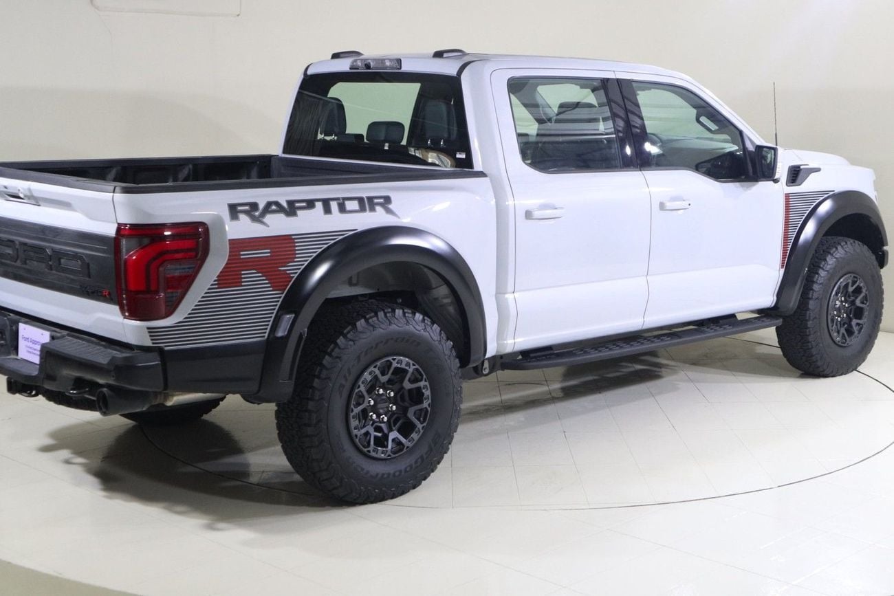 Ford F-150 RAPTOR CREW CAB LUX RP1824 /AL TAYER MOTORS / AL QOUZ SHOWROOM