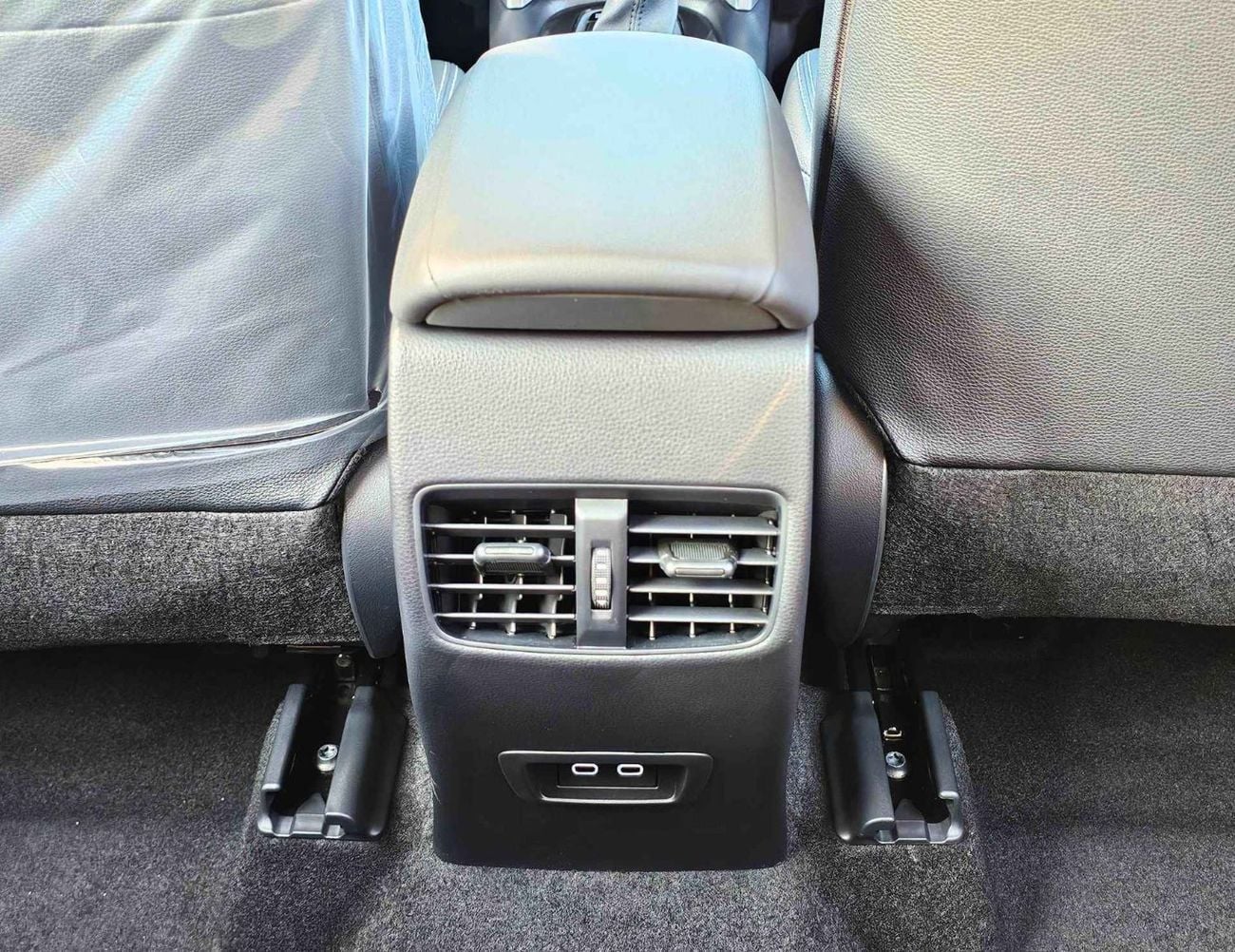 Toyota Frontlander LUXURY || 2.0L HYBRID V4 || RADAR / SUNROOF / DRIVER POWER SEATS (CODE#FRLX)