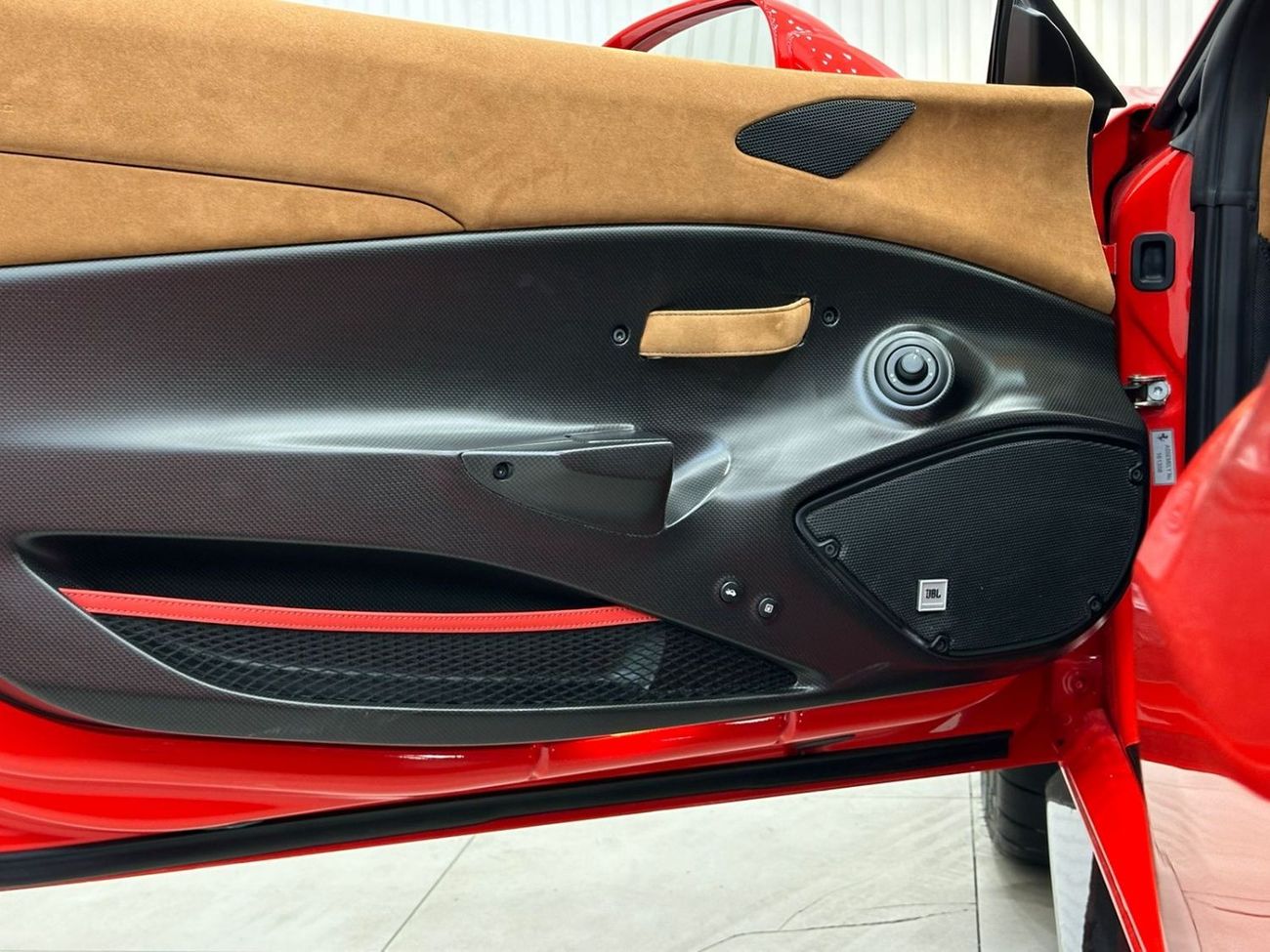 فيراري 488 2019 Ferrari 488 Pista, Jul 2025 Ferrari Warranty + Nov 2025 Service Contract , Full Service History