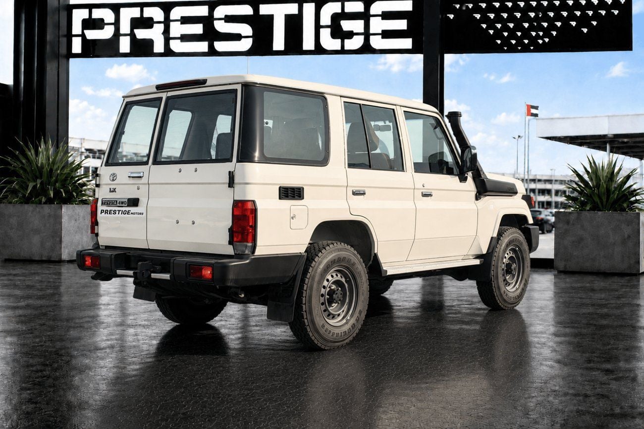 Toyota Land Cruiser DLX Manual 4WD 2.8L DIESEL