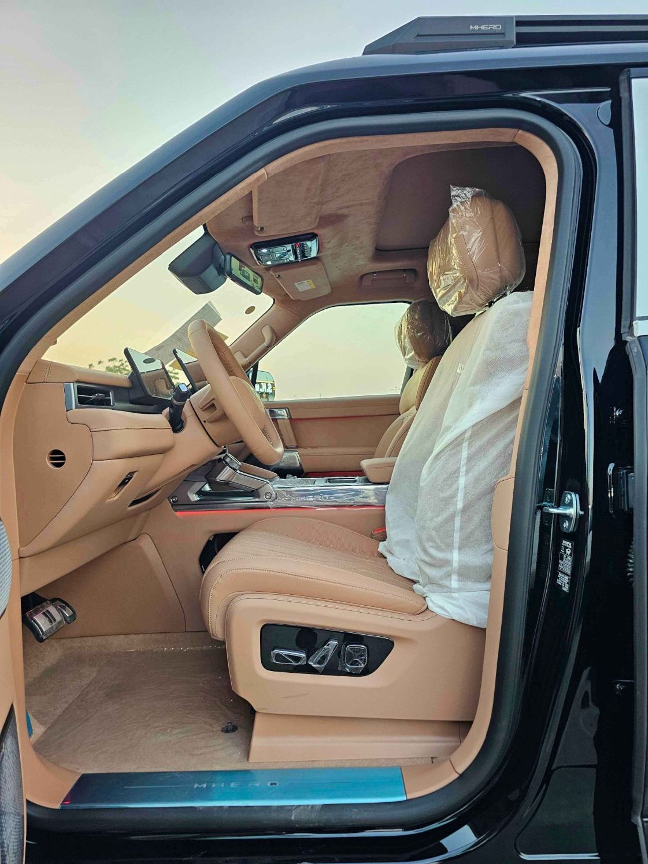 Dongfeng M Hero M817 HYBRID / 1.5L TURBO CHARGED PETROL /  LARGE DISPLAY 15.6" TOUCHSCREEN / PANORAMIC ROOF (CODE#MH817H)