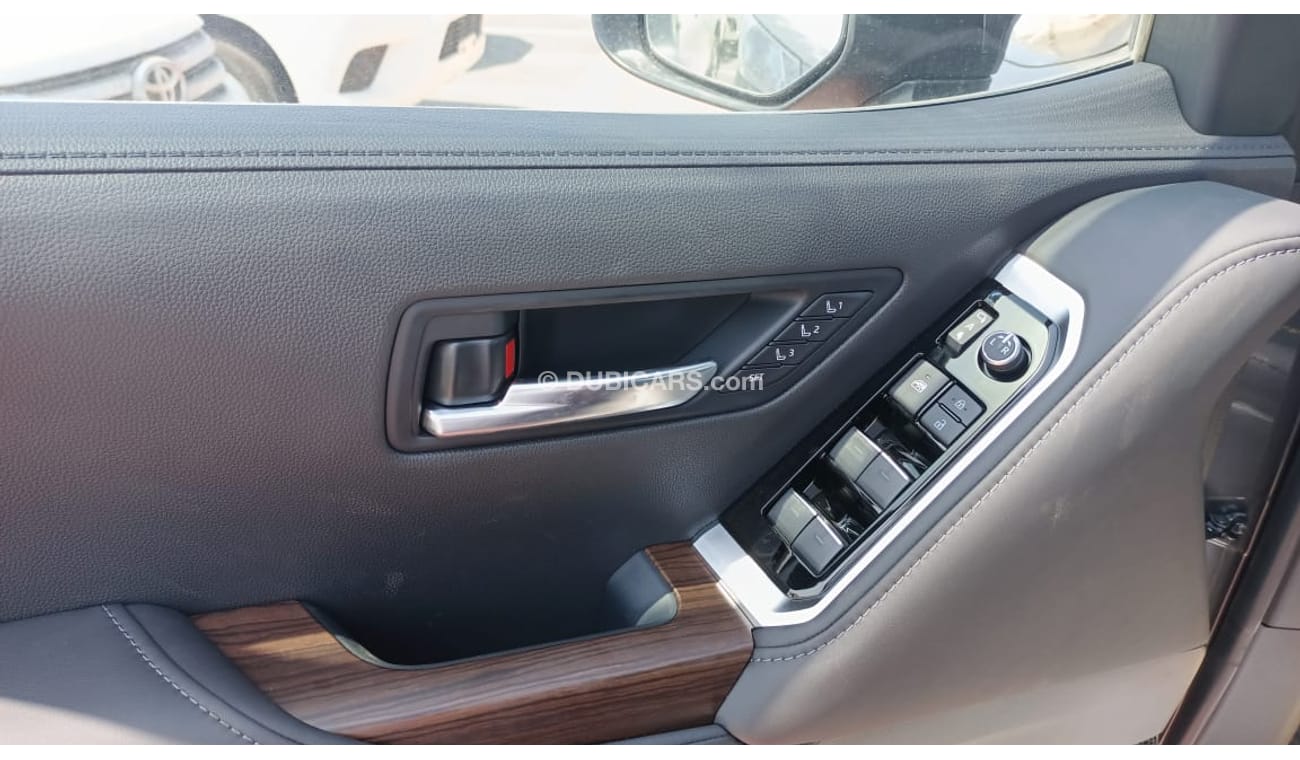 Toyota Land Cruiser L/C300 VX+ 3.3L DSL A/T Floor 22YM-FULL OPTION - 7 Str - GRY_BLK  - EURO SPEC (FOR EXPORT)